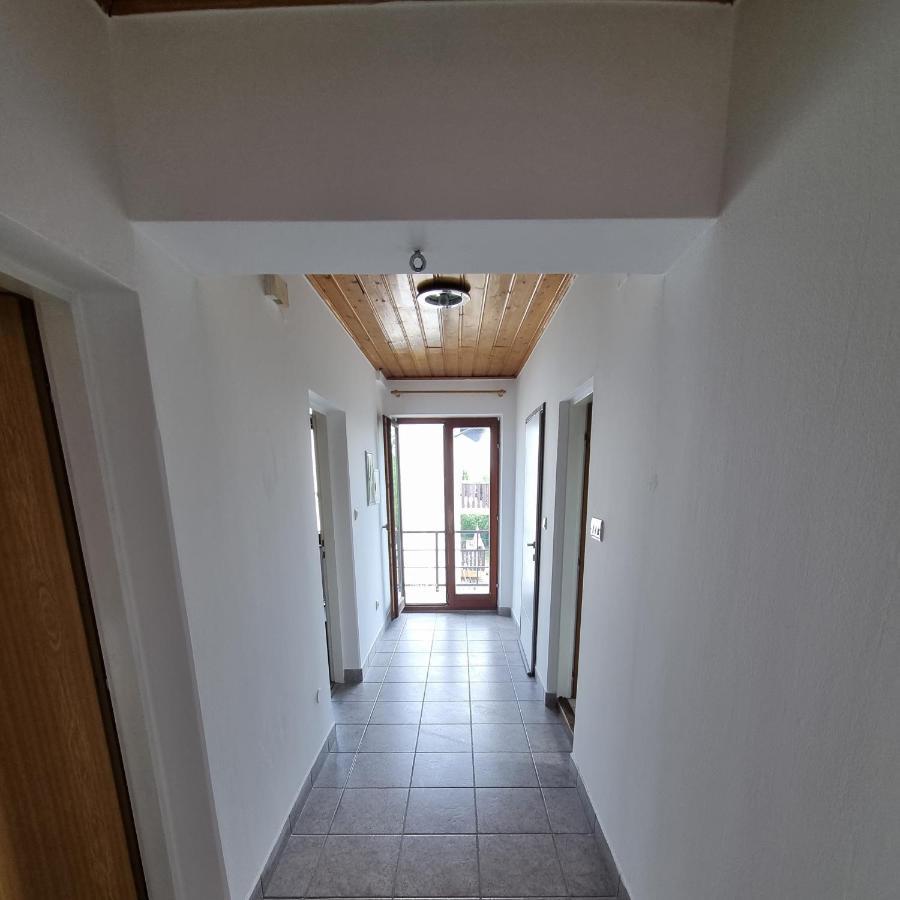 Kiki Privatne Sobe, Zagreb Airport Apartment เวลิคาโกริตซา ภายนอก รูปภาพ