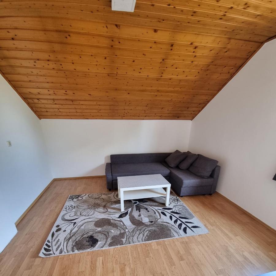 Kiki Privatne Sobe, Zagreb Airport Apartment เวลิคาโกริตซา ภายนอก รูปภาพ